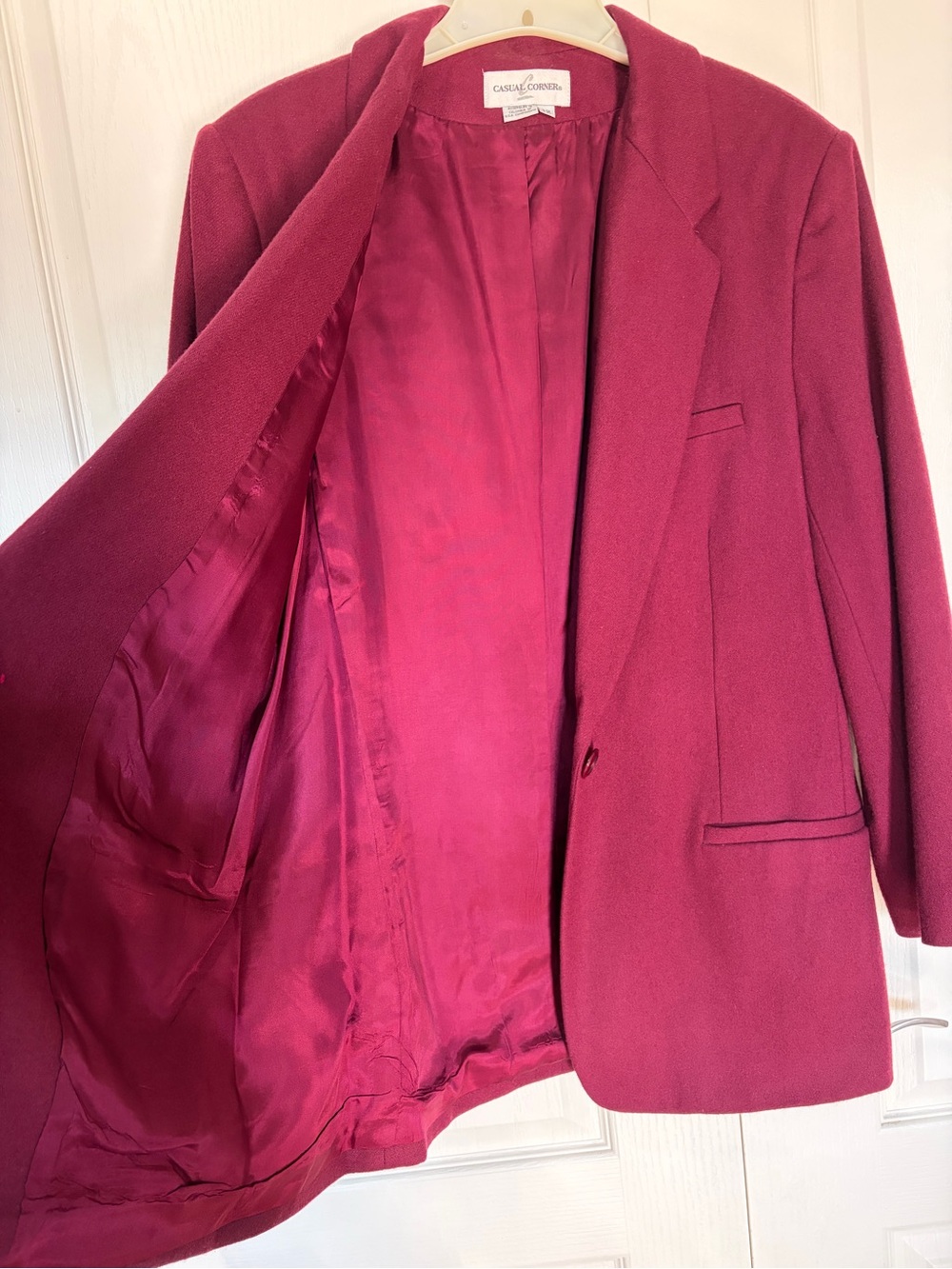 Vintage Wool Cranberry Blazer and Shorts Set Suit Casual Corner Size 12 - Picture 5 of 11